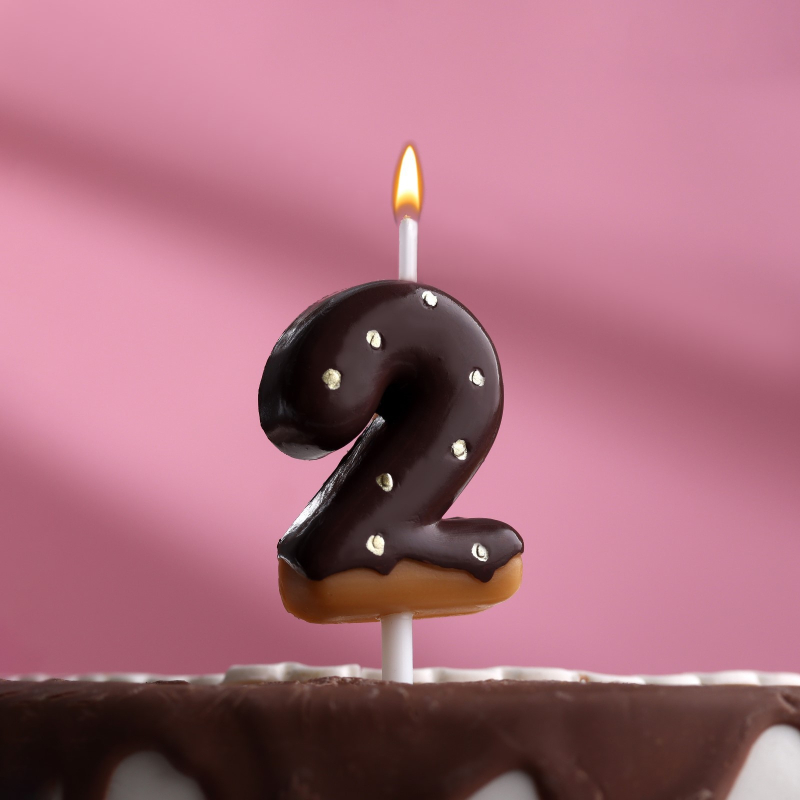 Свеча в торт Страна Карнавалия Шоколадная глазурь, цифра 2